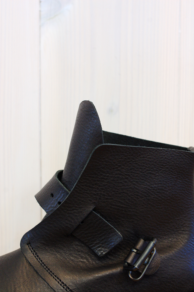 Nimble-Black